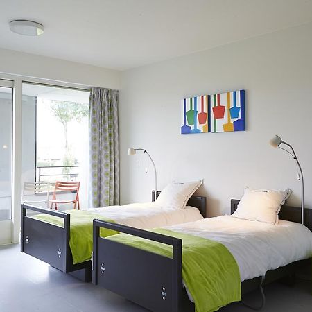 Hotel Middelpunt - Gratis Parking - Ontbijt Inbegrepen! Middelkerke Ruang foto