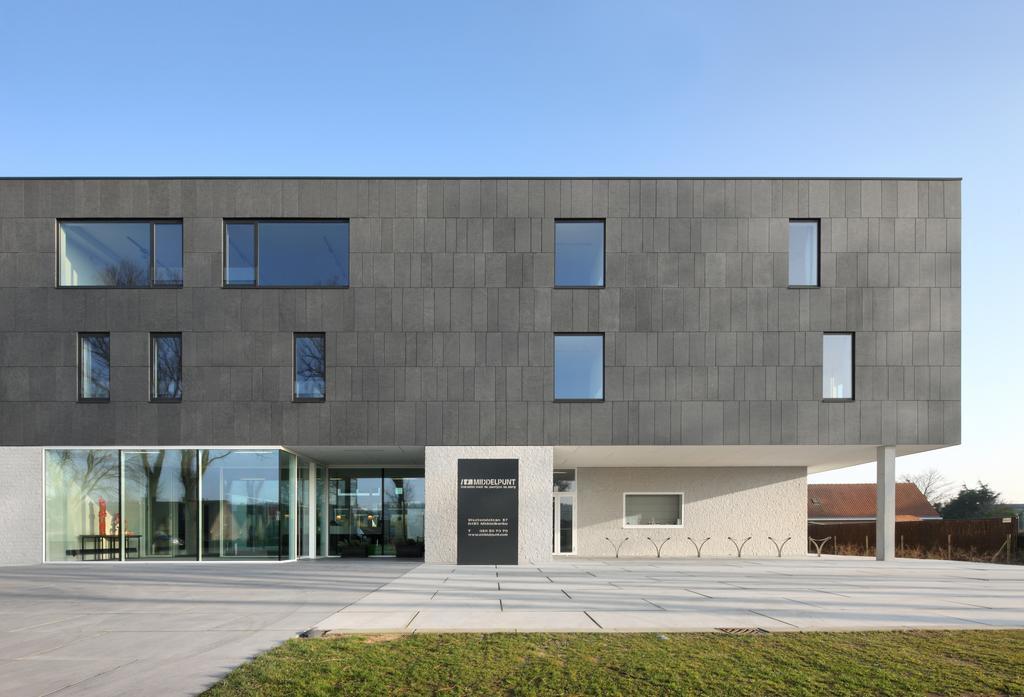 Hotel Middelpunt - Gratis Parking - Ontbijt Inbegrepen! Middelkerke Bagian luar foto